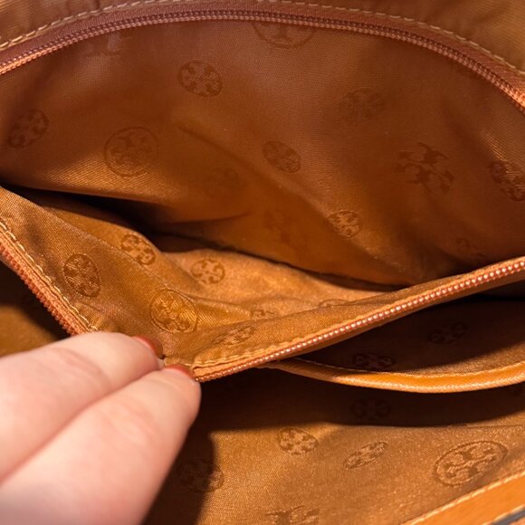 Tory Burch York Small Buckle Tote - Picture 10 of 10